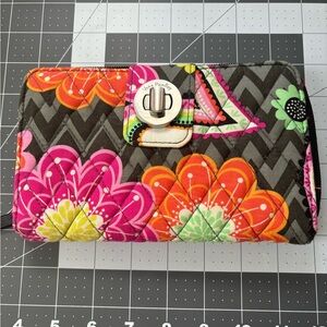 Vera Bradley women’s Turlock cotton wallet in a floral print, recycled cotton.